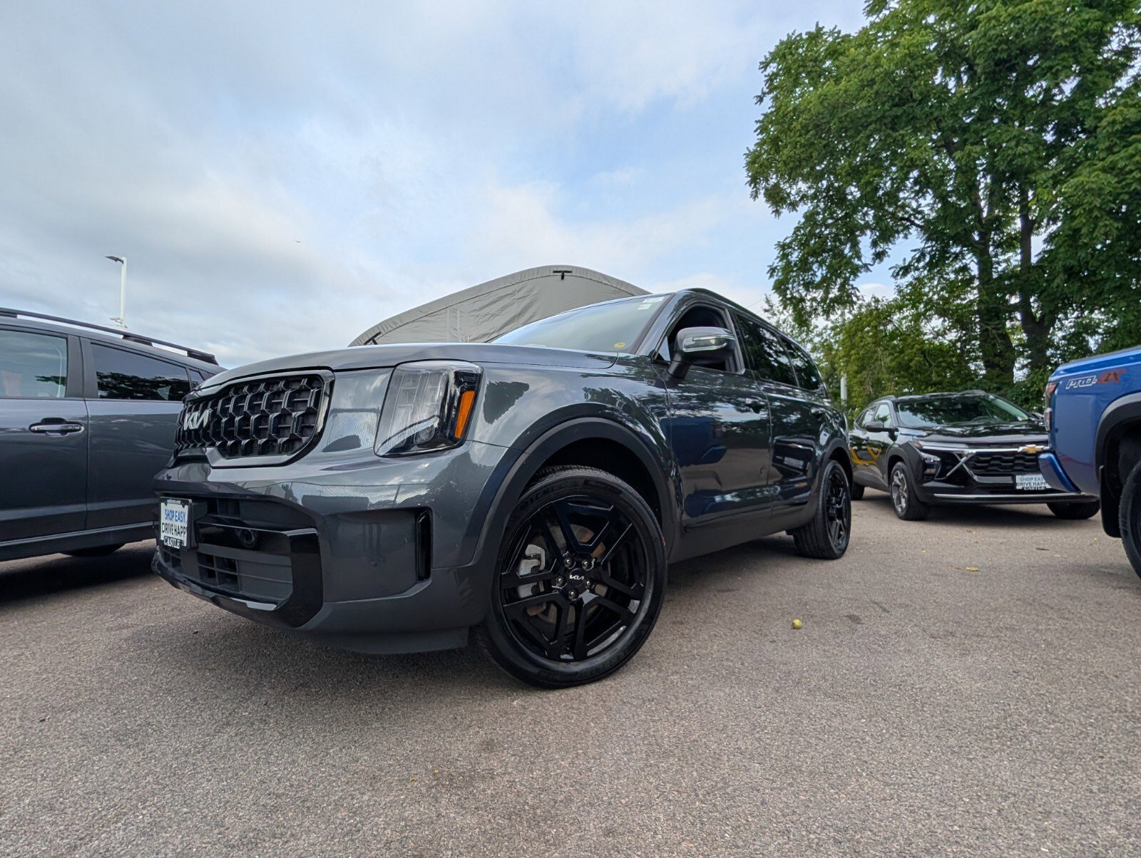 Used 2024 Kia Telluride EX X-Line AWD/4WD image 2