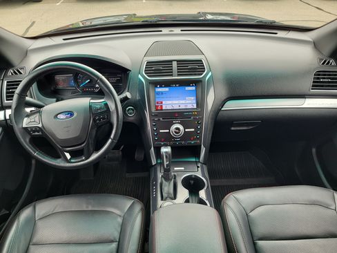 Used 2017 Ford Explorer Sport AWD/4WD image 10