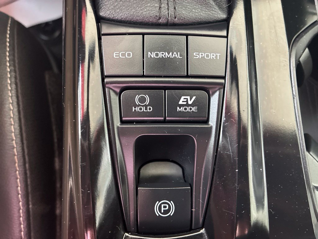 Used 2025 Toyota Camry SE FWD image 46