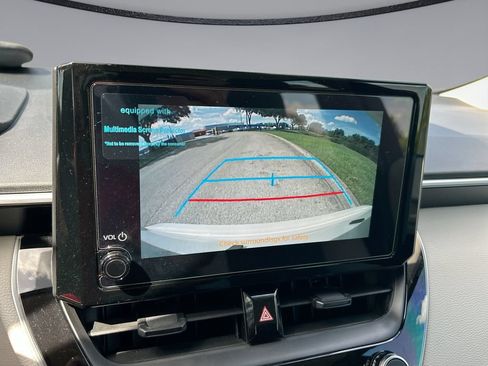 Used 2026 Toyota Corolla LE FWD image 22
