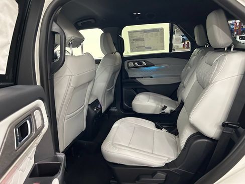 New 2027 Ford Explorer Platinum AWD/4WD image 29