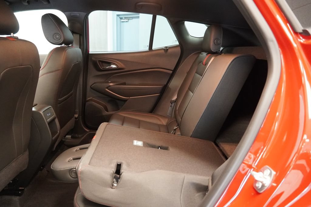 Used 2026 Chevrolet Trax RS w/ Driver Confidence Package FWD image 26