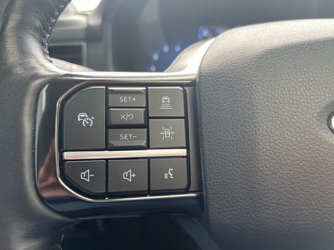 Used 2024 Ford F150 Platinum AWD/4WD image 18
