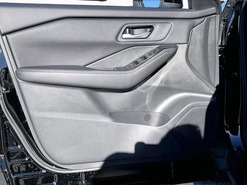New 2026 Nissan Rogue SV w/ Cold Weather Package FWD image 10