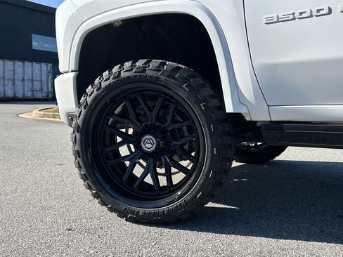 Used 2021 Chevrolet Silverado 3500 High Country w/ Z71 Off-Road Package image 23