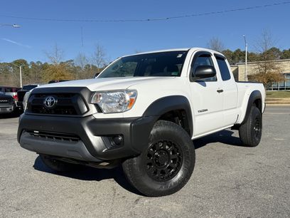 Used 2013 Toyota Tacoma 4x4 Access Cab V6 w/ Convenience Pkg