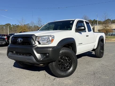 Used 2013 Toyota Tacoma 4WD Access Cab V6 AT (Natl) w/ Convenience Pkg image 1