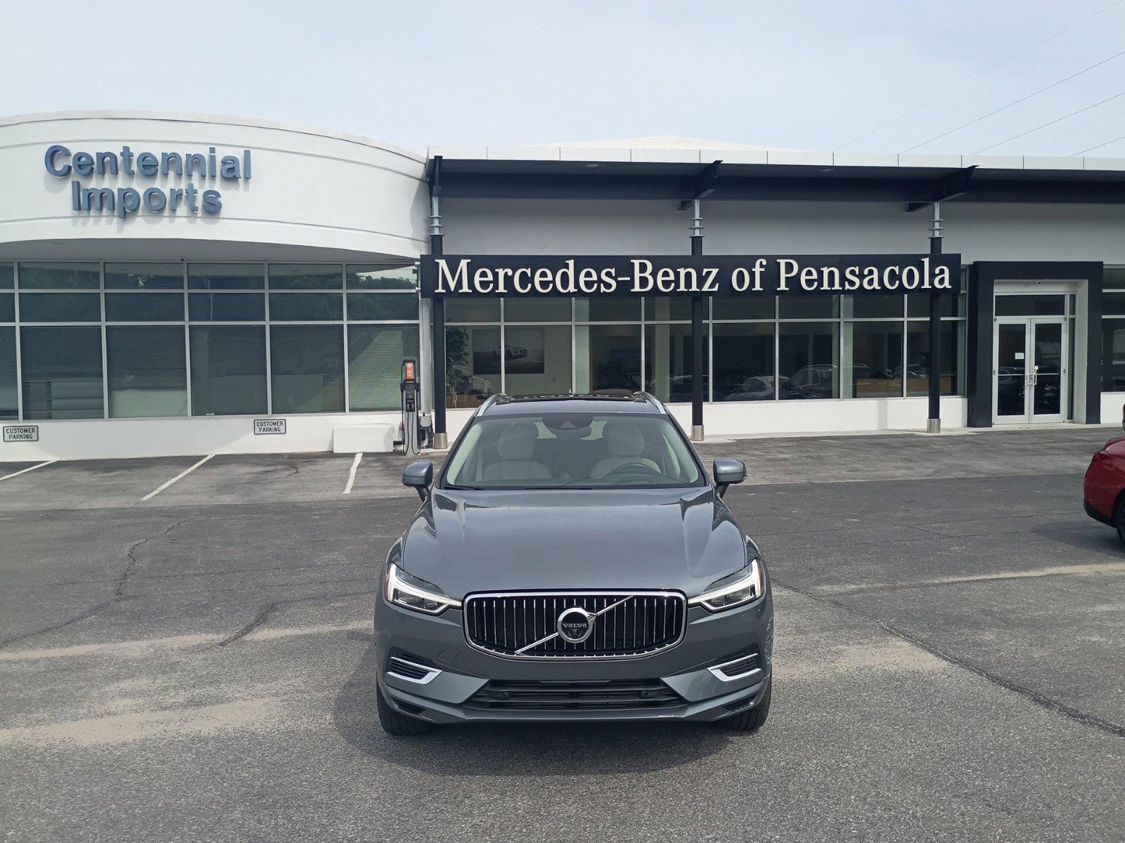 Used 2019 Volvo XC60 T8 Inscription w/ Advanced Package AWD/4WD image 1