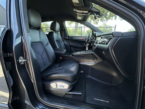 Used 2021 Porsche Macan AWD/4WD image 8