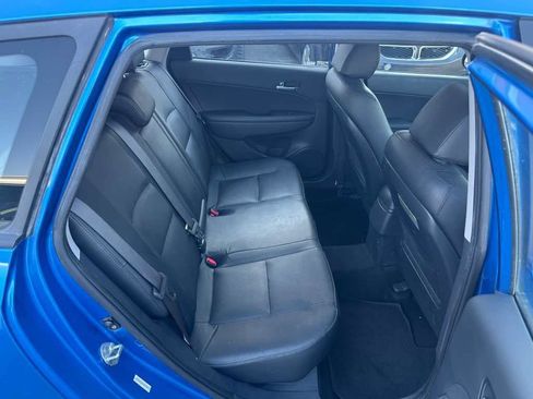 Used 2012 Hyundai Elantra FWD image 19