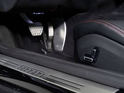 Used 2025 Ferrari Roma Spider image 33