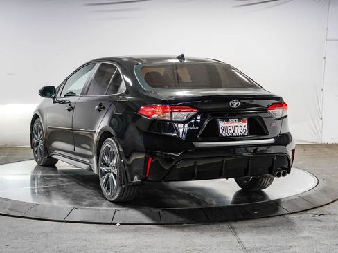 Certified 2024 Toyota Corolla SE FWD image 3