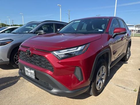 Used 2024 Toyota RAV4 LE FWD image 2