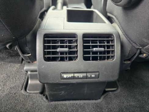 Used 2012 MAZDA MAZDA5 Sport FWD image 33