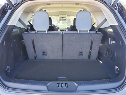 New 2026 Ford Explorer Active w/ Active Comfort Package image 32