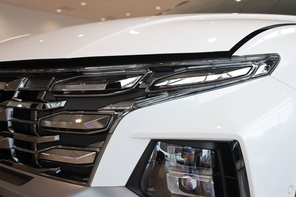New 2026 Hyundai Tucson Limited AWD/4WD image 9