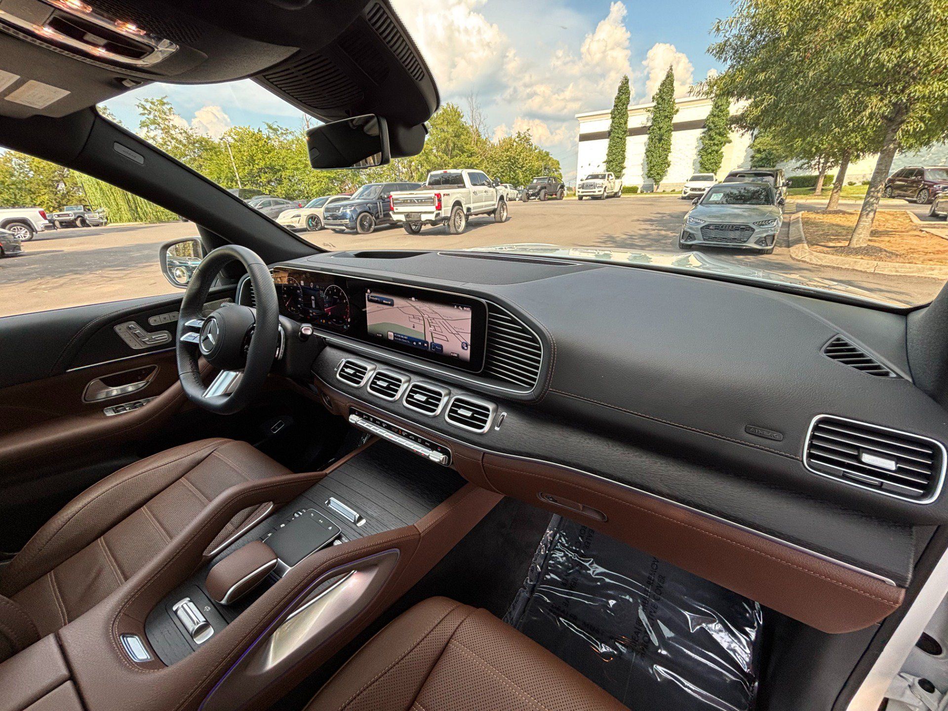 Used 2026 Mercedes-Benz GLS 580 4MATIC image 27