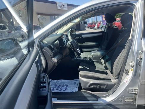 Used 2017 Subaru Outback 2.5i Premium AWD/4WD image 26