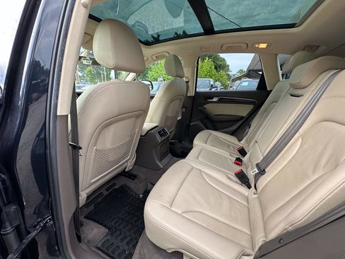 Used 2014 Audi Q5 2.0T Premium w/ Lighting Package AWD/4WD image 10