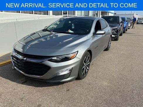 Used 2023 Chevrolet Malibu RS FWD image 2