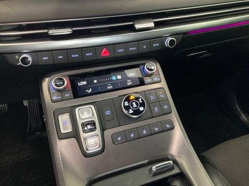 Used 2024 Hyundai Palisade Calligraphy AWD/4WD image 15