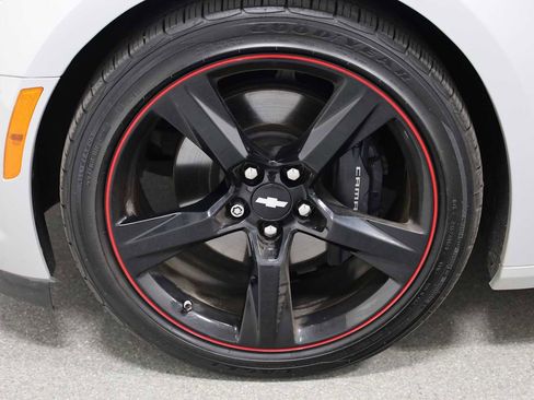 Used 2016 Chevrolet Camaro SS image 40