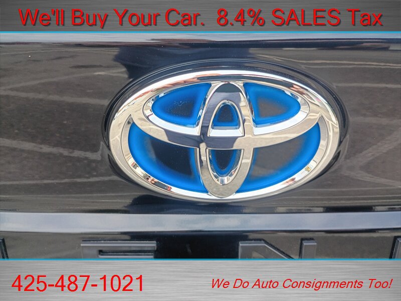Used 2025 Toyota Sienna LE FWD image 53