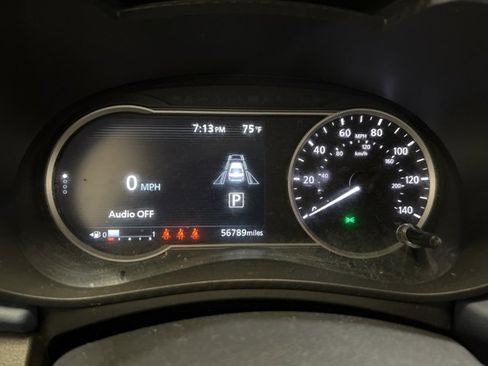 Used 2023 Nissan Versa SV image 19