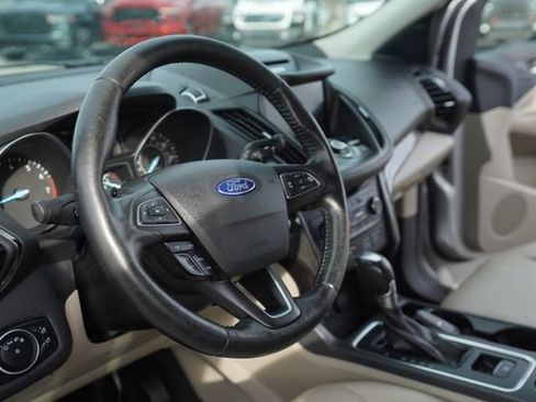 Used 2017 Ford Escape Titanium image 26