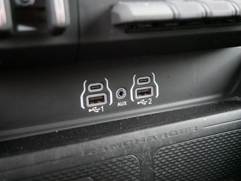 Used 2025 RAM 1500 Laramie w/ Sport Appearance Package image 27