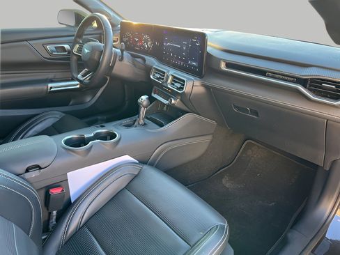 Used 2024 Ford Mustang GT Premium image 29