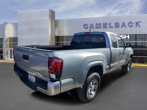 Used 2023 Toyota Tacoma SR w/ SR Convenience Package RWD image 9