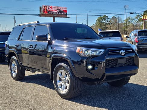 Used 2023 Toyota 4Runner SR5 image 4