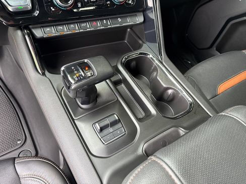 Certified 2024 GMC Sierra 1500 AT4 w/ Technology Package AWD/4WD image 33