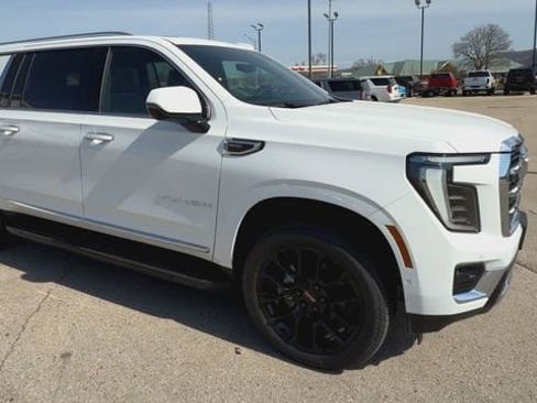 New 2026 GMC Yukon XL Elevation image 1