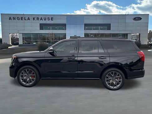 Used 2025 Ford Expedition Platinum w/ Stealth Performance Package AWD/4WD image 4