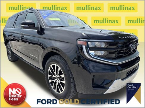 Used 2025 Ford Expedition Max Platinum AWD/4WD image 1