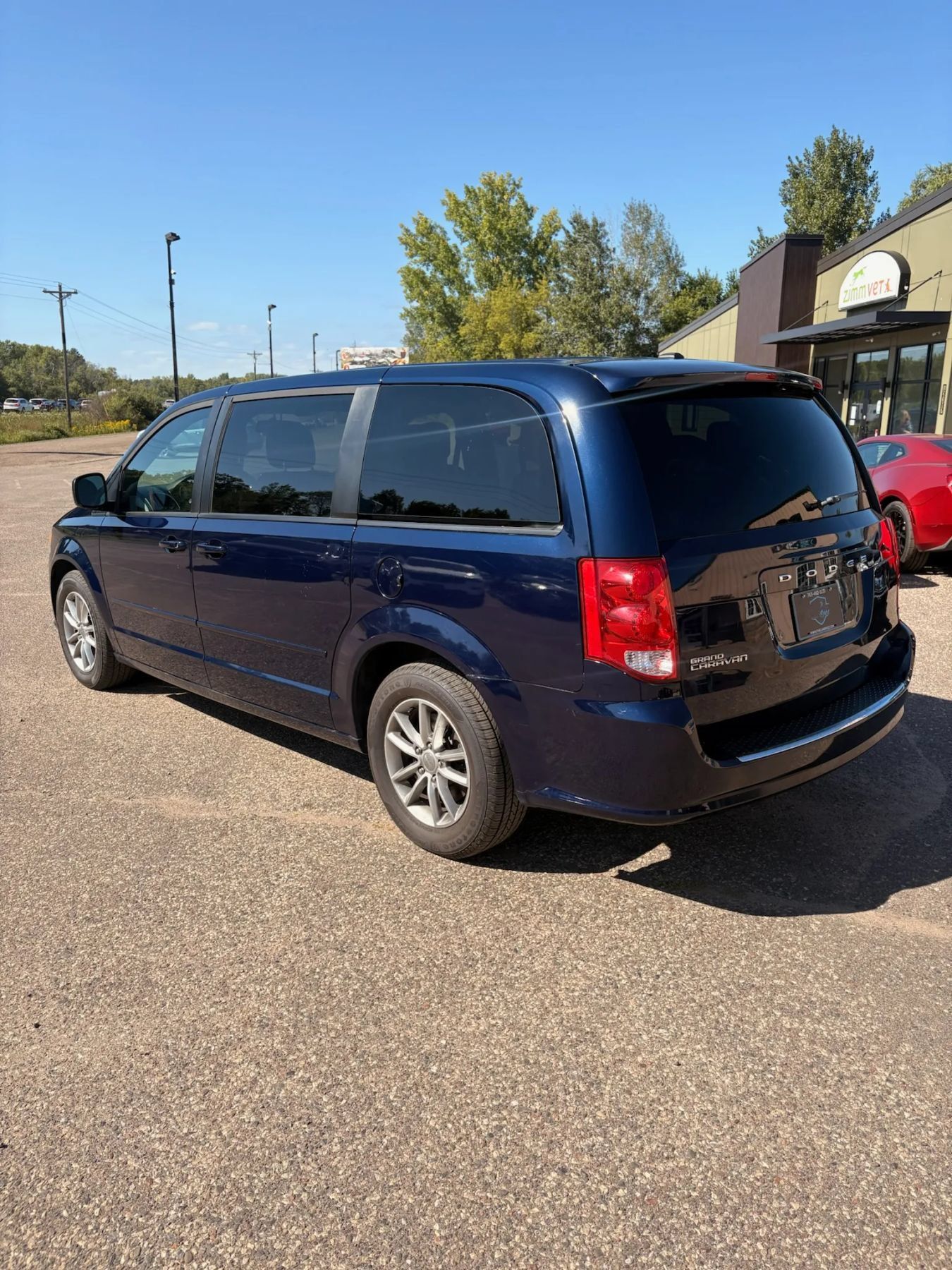 Used 2016 Dodge Grand Caravan SE FWD image 7
