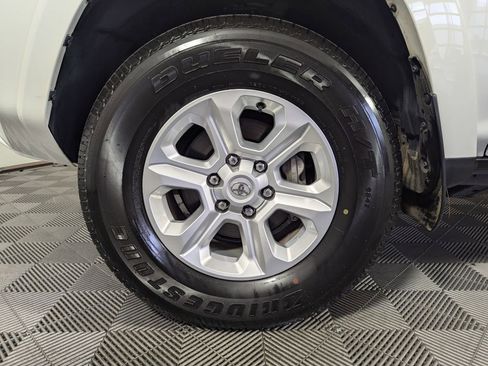 Used 2024 Toyota 4Runner SR5 image 18