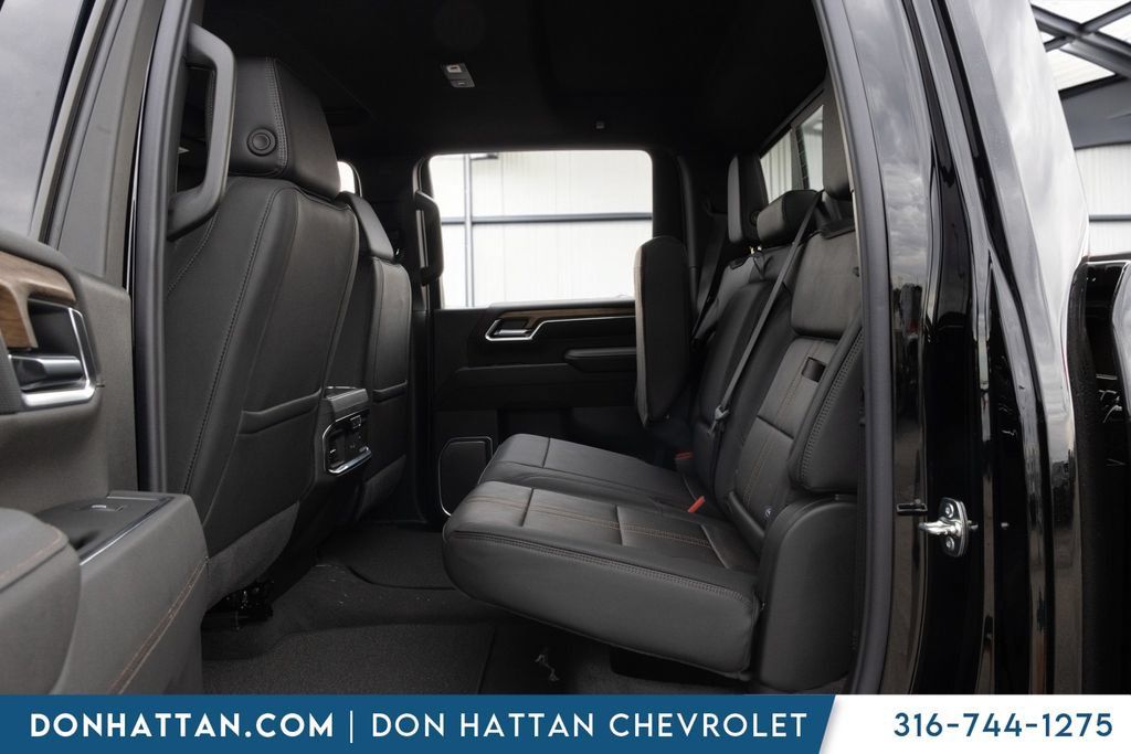 New 2026 Chevrolet Silverado 2500 High Country w/ Midnight Edition AWD/4WD image 21