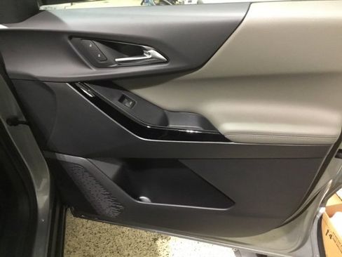 New 2026 Chevrolet Equinox LT w/ Convenience Package II image 51