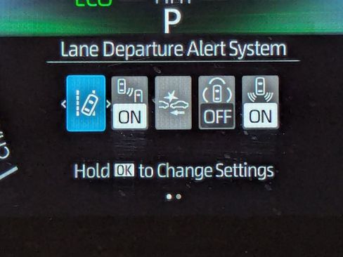 Used 2025 Toyota Camry SE image 24