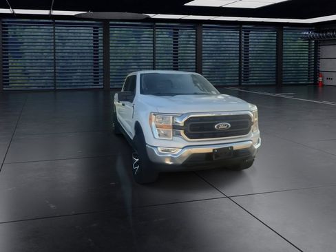 Used 2021 Ford F150 XLT w/ Equipment Group 301A Mid image 3