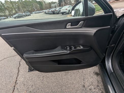 Used 2021 Kia K5 LXS image 15