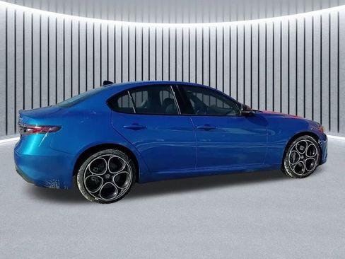 New 2025 Alfa Romeo Giulia AWD image 5