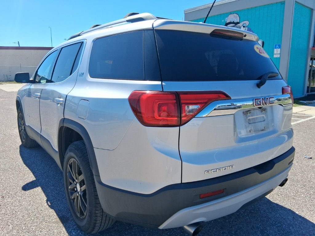 Used 2019 GMC Acadia SLT FWD image 4