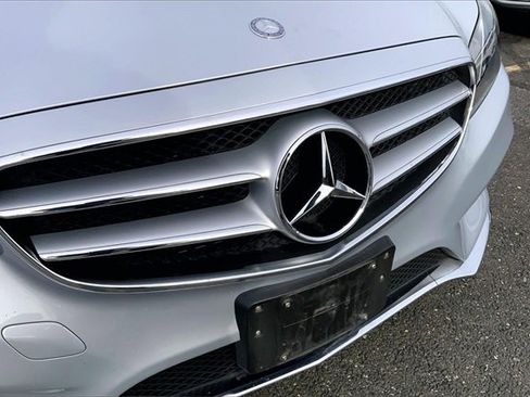 Used 2014 Mercedes-Benz E 350 4MATIC Sedan image 6
