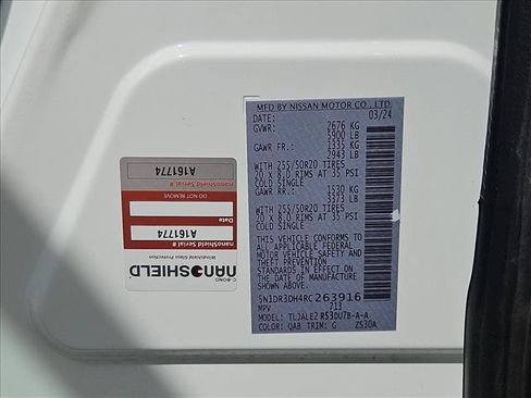 Used 2024 Nissan Pathfinder Platinum w/ Lighting Package (N93) FWD image 21