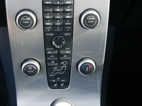 Used 2009 Volvo C70 T5 image 22