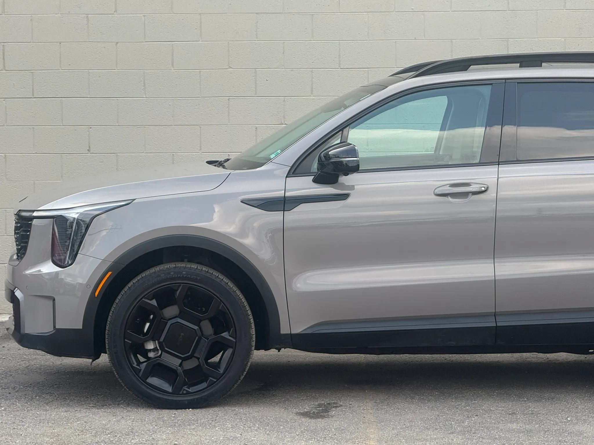 Used 2025 Kia Sorento SX AWD/4WD image 4